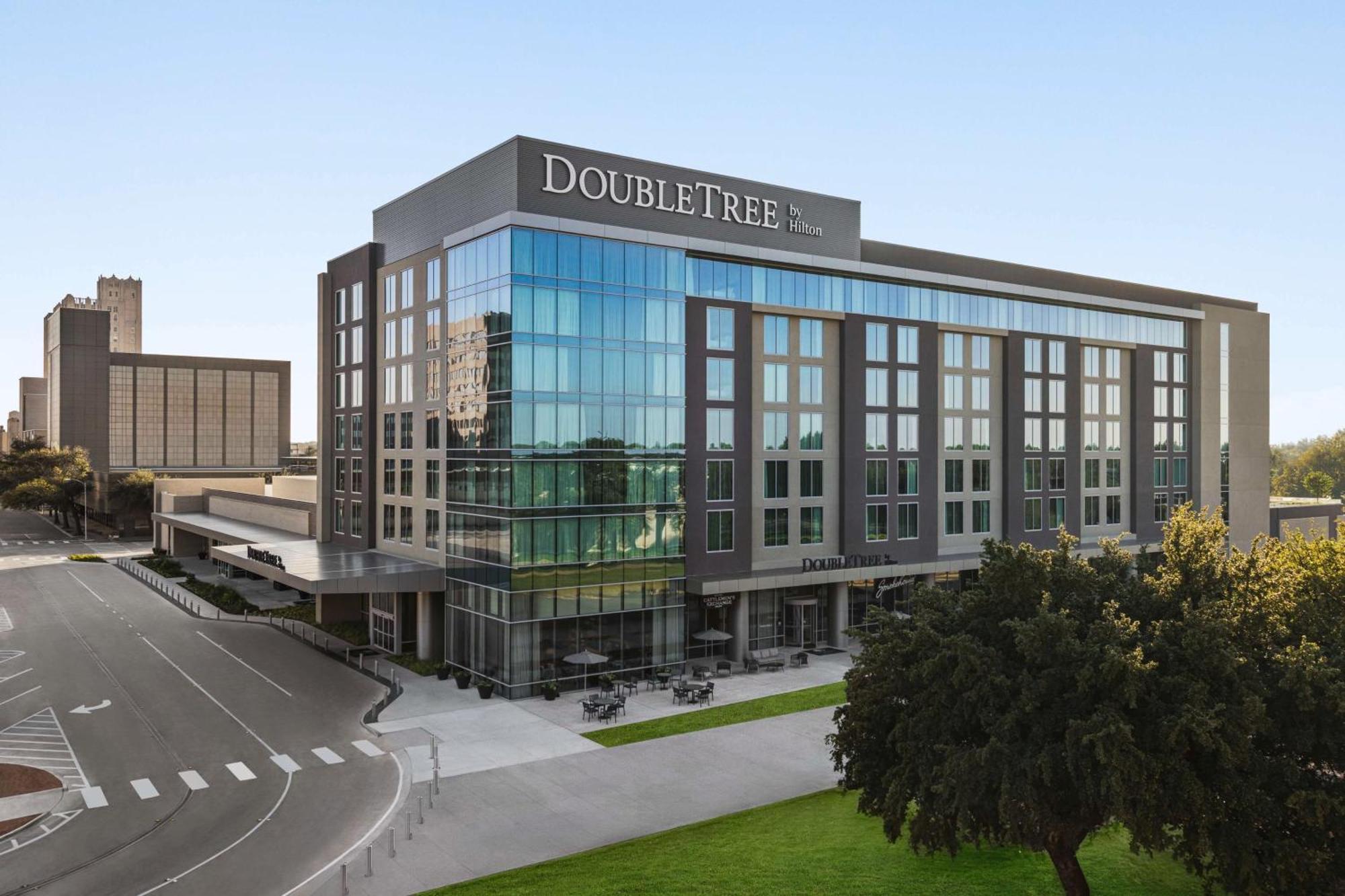 Doubletree By Hilton Abilene Downtown Convention Center Hotel Exterior photo